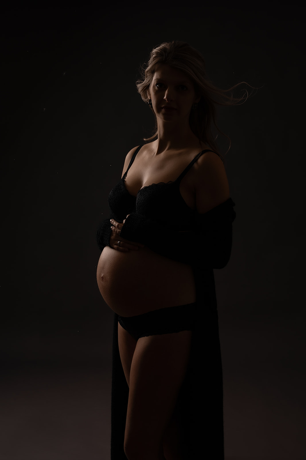 pose fotostudio zwangerschapsshoot Rotterdam studio pose fotostudio zwangerschapsshoot Rotterdam studio