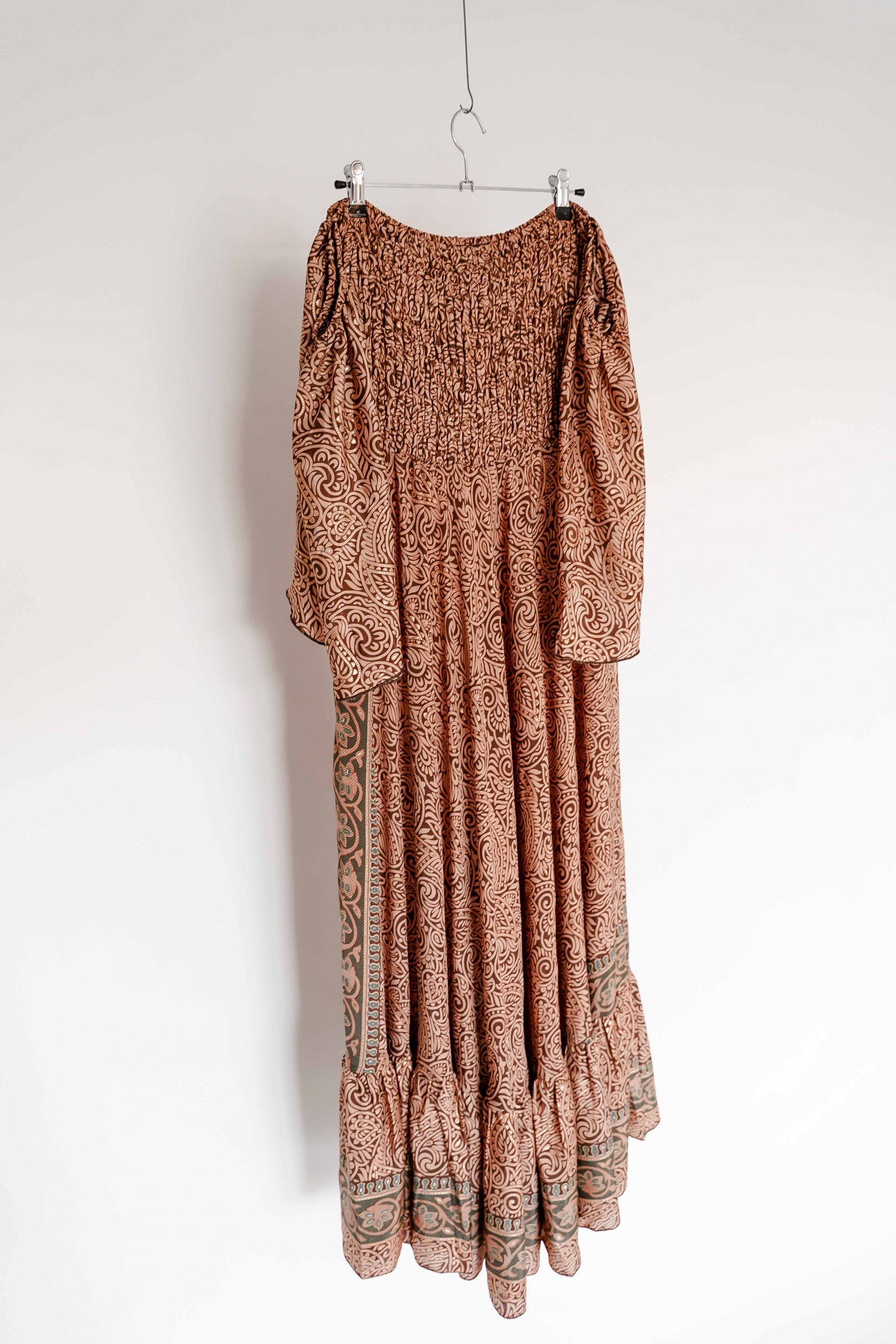 POSE-fotostudio-klanten-garderobe-jurken-03836