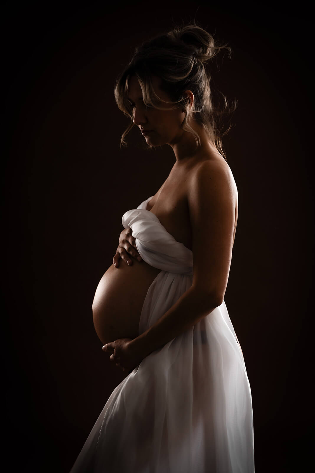 Pose-fotoshoot-zwangerschapsshoot-zwanger